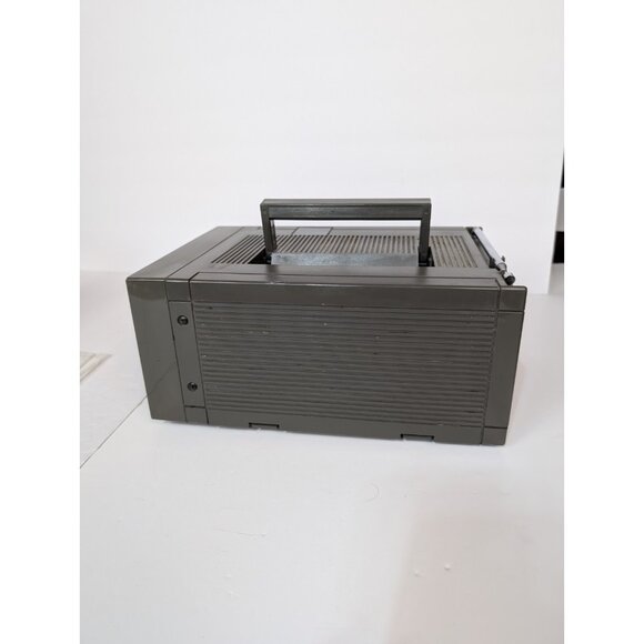 CURTIS 5” Black & White TV & AM/FM RADIO | Model RT032S | Portable TV Green - Picture 4 of 6